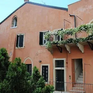 https://abbraccio-di-verona.hotelinveneto.com
